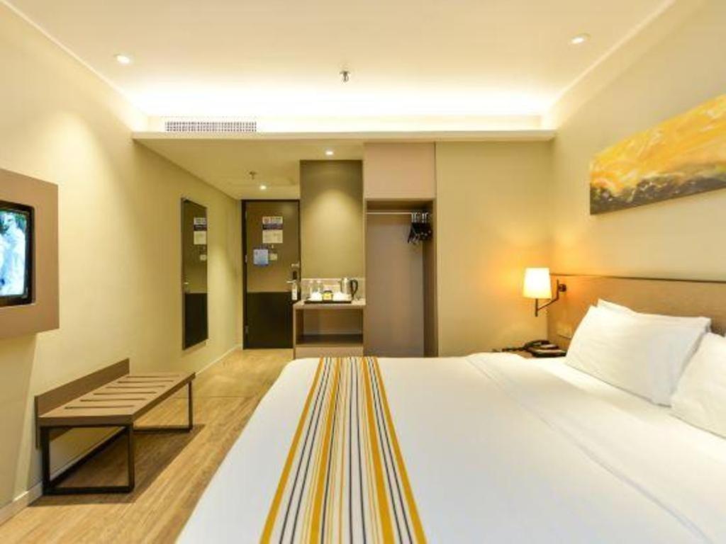 Home Inn Plus Shanghai Pudong Airport Chuansha Branch Exterior photo
